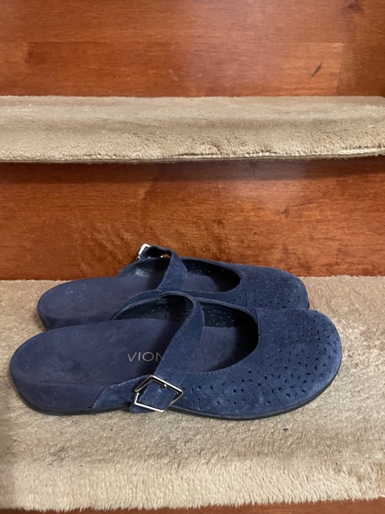 Vionic Shoes - Vionic Navy Suede Mary Jane Clog with Buckle Size 9 In Excellent Condition